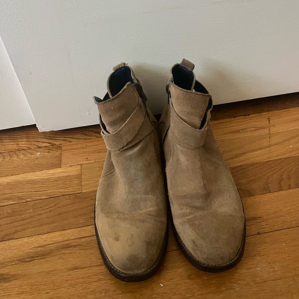 Paruno Brown Suede Ankle Boots